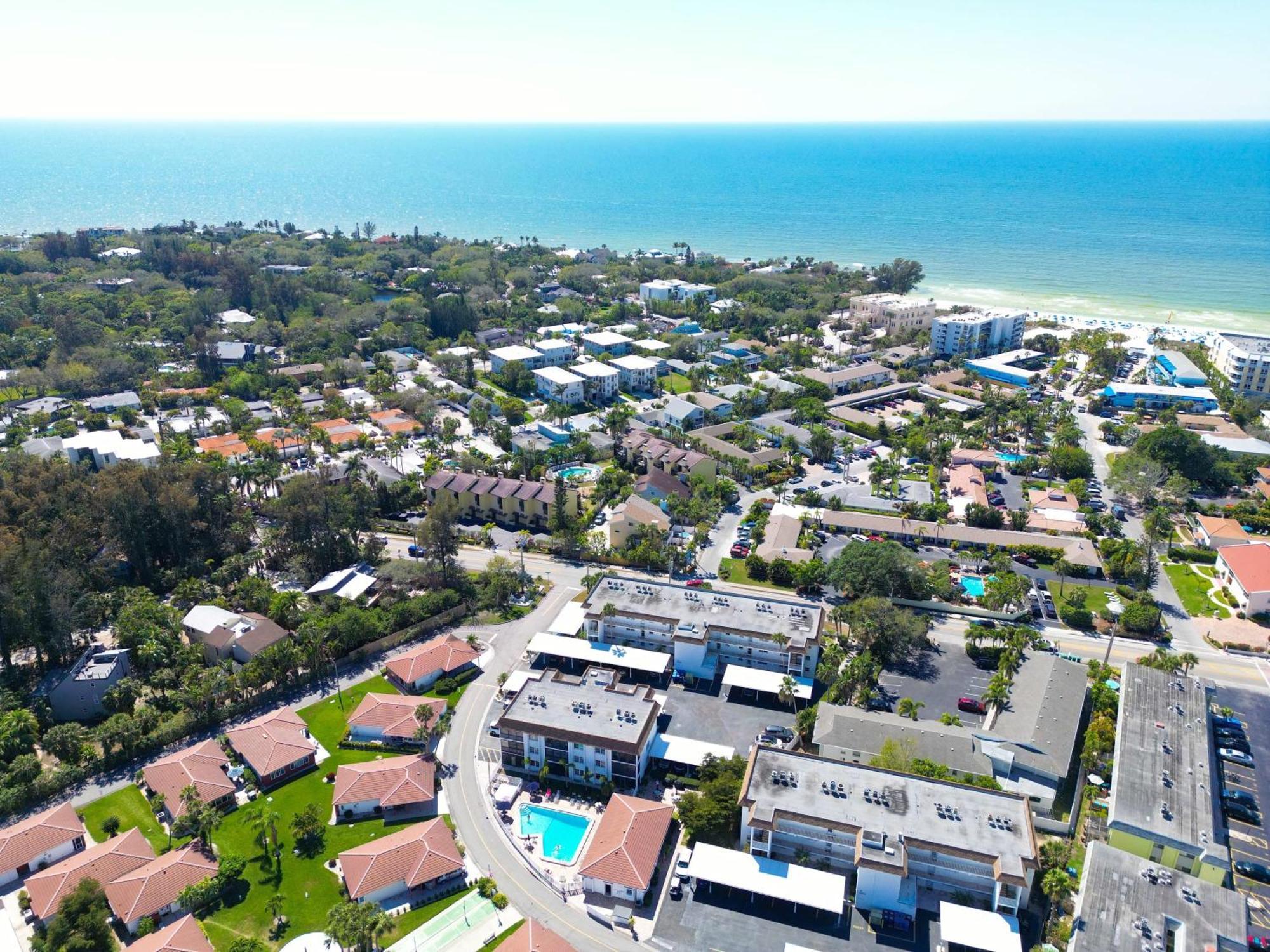 Updated Condo With Pool, Walk To Crescent Beach & Restaurants! Sarasota Extérieur photo