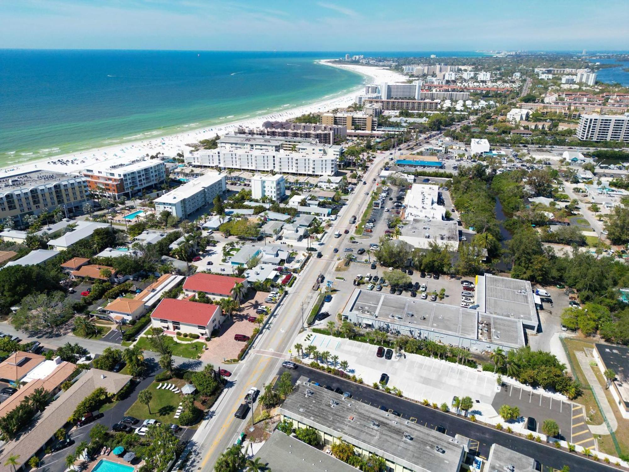 Updated Condo With Pool, Walk To Crescent Beach & Restaurants! Sarasota Extérieur photo